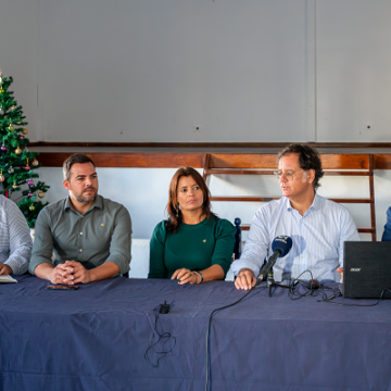 Los vecinos de La Graciosa conocen la situación del anteproyecto del  puerto de Caleta de Sebo