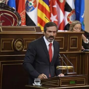 Pedro San Ginés condena el uso partidista de la justicia por el PSOE y denuncia una caza política