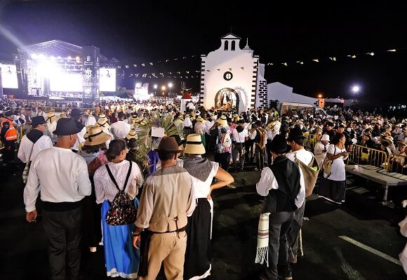 Lanzarote y La Graciosa se vuelcan en la Romería en honor a la Virgen de Los Dolores