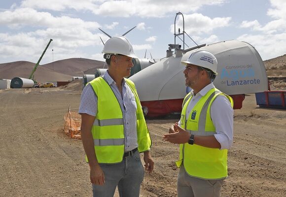 El Cabildo de Lanzarote da inicio a la instalación de los cuatro nuevos aerogeneradores en el Parque Eólico de San Bartolomé