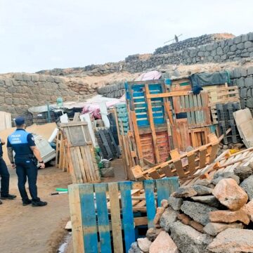 La Policía Local de Arrecife desmantela otro ‘fumadero’ de drogas en la zona de las antiguas salinas de Naos