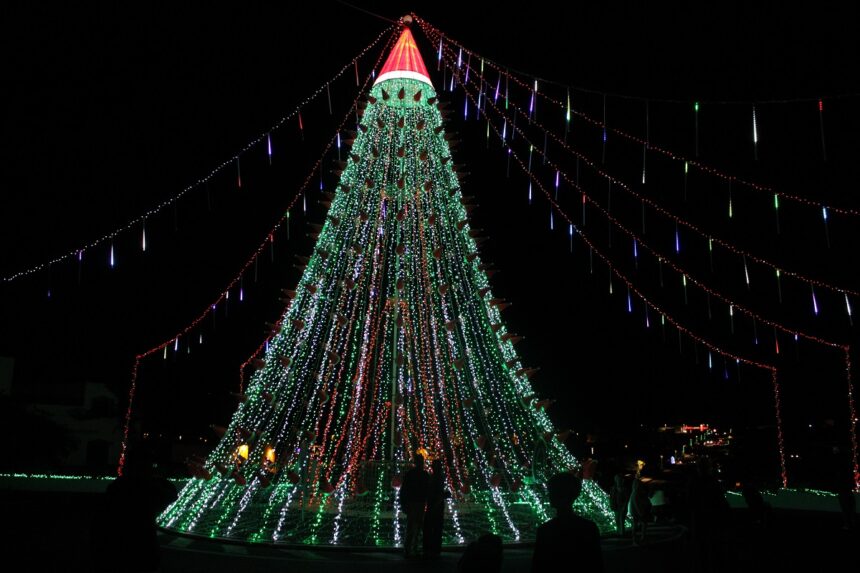 La Navidad de Tinajo empieza con el encendido del alumbrado y la apertura del Belén Municipal